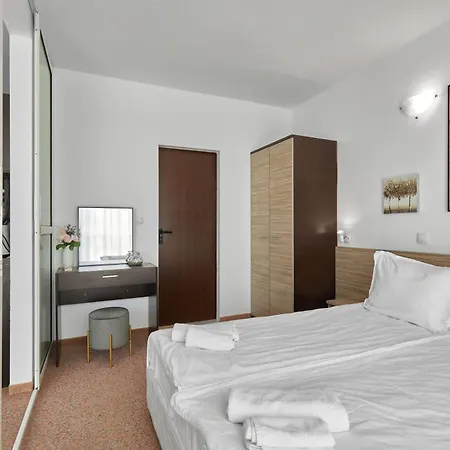 Cozy With Separated Sleeping Area Close To Sarafovo By Flat Mаnager Бургас